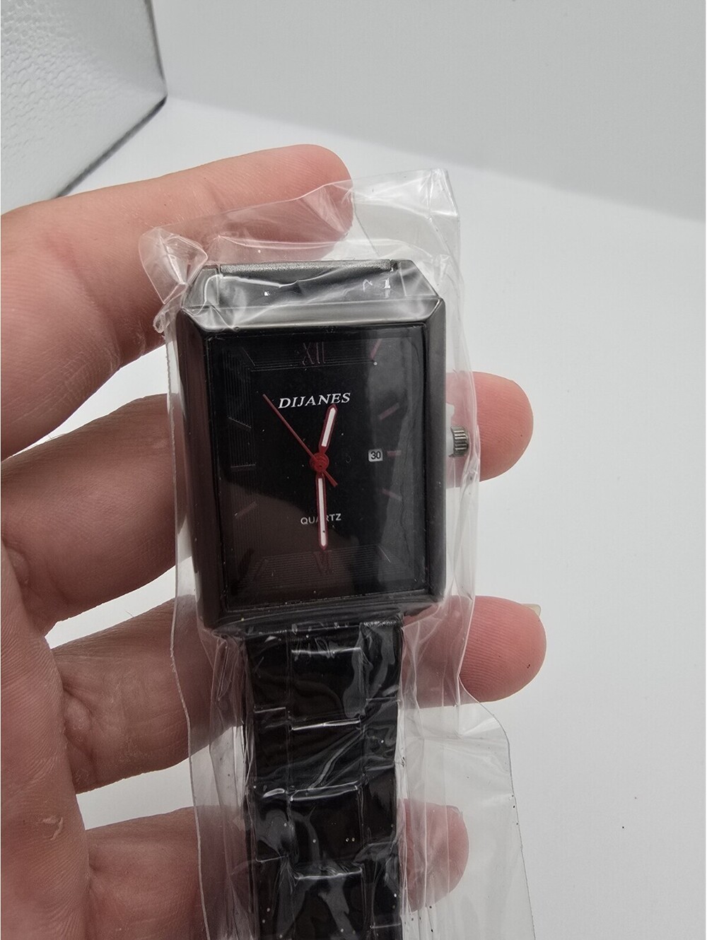 Dijanes Mens Rectangular Black Dial Quartz Watch Date Red Seconds Link Bracelet